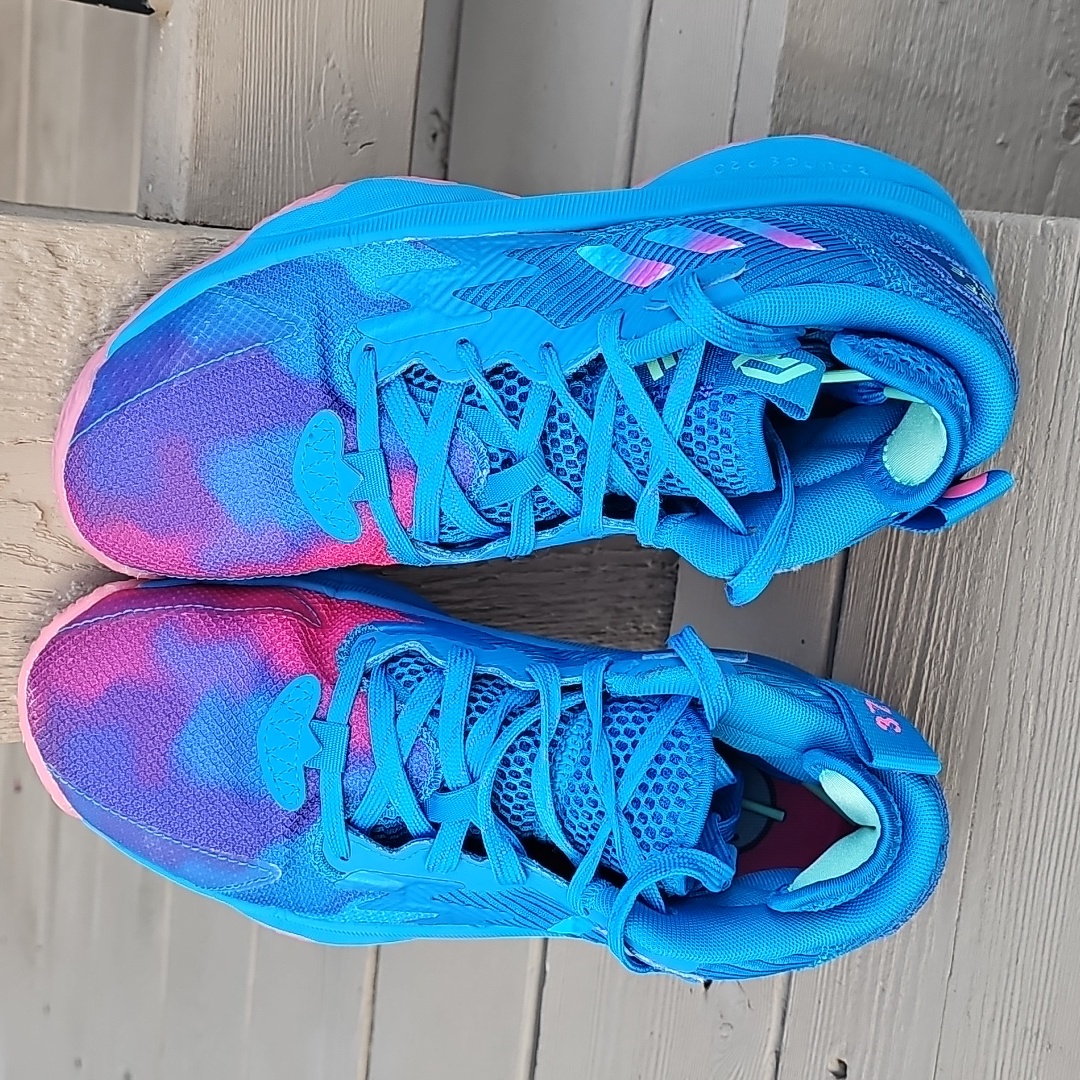 Battle Of The Bubble Adidas Sneakers In Excellent Condition Size 5